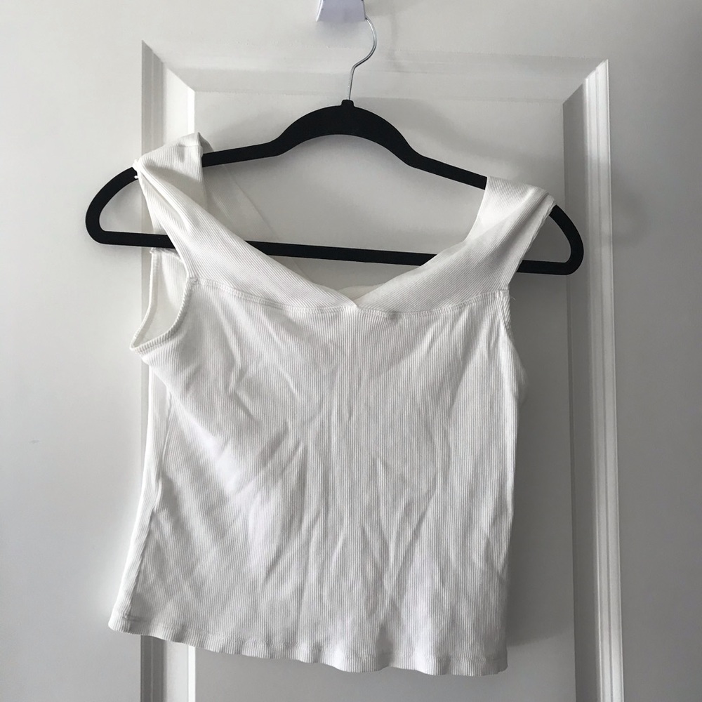 White slight off the shoulder ribbed top
